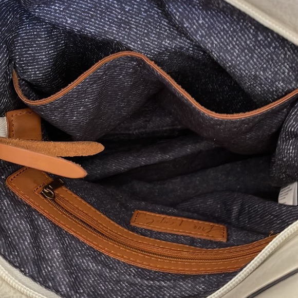 Free People White Distressed Shoulder Bag - Picture 11 of 12